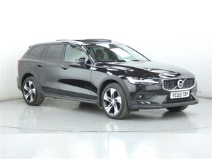 Used Volvo V60 2.0 T5 [250] Cross Country Plus 5dr AWD Auto in Peterborough