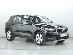 Used Volvo XC40 2.0 T4 Momentum 5dr Geartronic in Peterborough