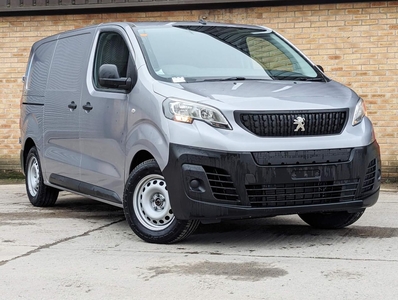 Peugeot Expert e-Expert e 1200 75kWh Professional Standard Panel Van Auto