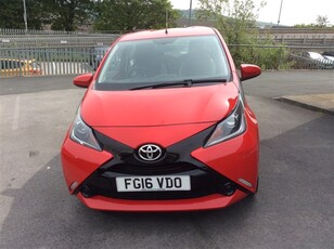 Used 2016 Toyota Aygo 1.0 VVT-i X-Play 5dr in Halifax