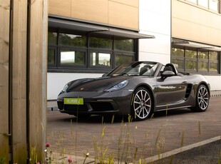 2017 PORSCHE BOXSTER