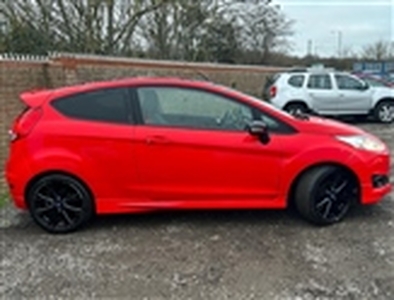 Used 2015 Ford Fiesta 1.0T EcoBoost Zetec S Red Edition Hatchback 3dr Petrol Manual Euro 6 (s/s) (140 ps) in Rainham