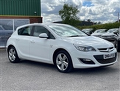 Used 2014 Vauxhall Astra 1.4T 16v SRi Hatchback 5dr Petrol Manual Euro 5 (140 ps) in Louth
