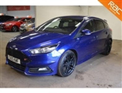 Used 2015 Ford Focus 2.0T EcoBoost ST-2 Euro 6 (s/s) 5dr in Glasgow