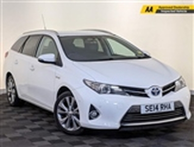 Used Toyota Auris 1.8 VVT-h Excel Touring Sports CVT Euro 5 (s/s) 5dr in