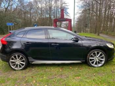Volvo, V40 Cross Country 2016 (16) 2.0 D2 Lux Auto Euro 6 (s/s) 5dr