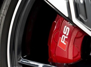 4.0 TFSI V8 Carbon Black Estate 5dr Petrol Tiptronic quattro Euro 6 (s/s) (600 ps)
