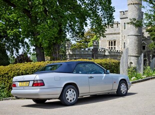 1994 MERCEDES-BENZ E