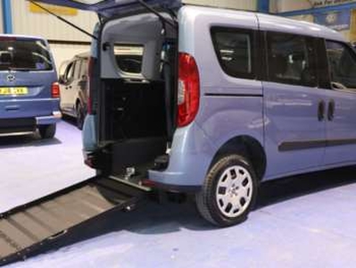 Fiat, Doblo 2017 (17) 3 Seat Wheelchair Accessible Disabled Access Ramp Car 5-Door