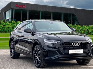 Audi Q8 Black Edition 55 TFSI quattro 340 PS tiptronic