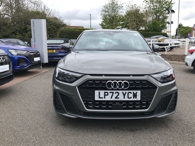 Audi A1 S line 25 TFSI 95 PS 5-speed