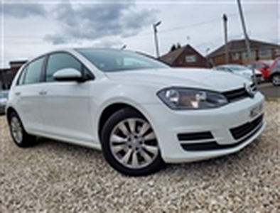Used 2013 Volkswagen Golf 1.6 TDI BlueMotion Tech SE Euro 5 (s/s) 5dr in Doncaster