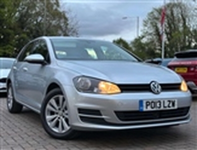 Used 2013 Volkswagen Golf 1.6 TDI BlueMotion Tech SE Euro 5 (s/s) 5dr in Wokingham