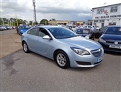 Used 2014 Vauxhall Insignia 2.0 CDTi ecoFLEX Design 5dr [Start Stop] in South East
