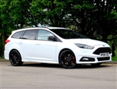 Used 2016 Ford Focus ST-3 2.0 EcoBoost Estate - 48,700 miles - FSH - SYNC 3, Style Pack 19inch Alloys, Leather - White in Alcester
