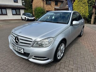 Mercedes-Benz C-Class C220 CDI BLUEEFFICIENCY EXECUTIVE SE 4-Door