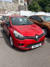 Used Renault Clio 1.2 16V Play 5dr in Prenton