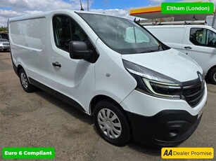 Used Renault Trafic 2.0 SL28 BUSINESS ENERGY DCI 144 BHP IN WHITE WITH 40,300 MILES AND A FULL SERVICE HISTORY, 2 OWNERS in Kent