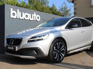 Used Volvo V40 1.5 T3 CROSS COUNTRY PRO 5d 151 BHP in East Sussex