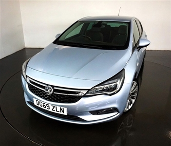 Used Vauxhall Astra 1.4 GRIFFIN S/S 5d-STUNNING LOW MILEAGE EXAMPLE-FINISHED IN FLIP CHIP SILVER WITH BLACK HEATED HALF in Warrington