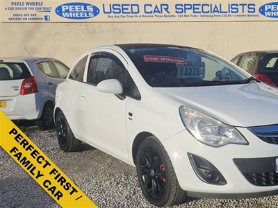 Used Vauxhall Corsa 1.2 16v ACTIVE AC 3d 83 BHP * WHITE * FIRST / FAMILY CAR in Morecambe