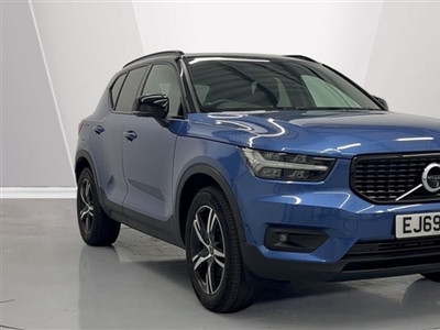 Used Volvo XC40 2.0 T4 R DESIGN 5dr AWD Geartronic in Swindon