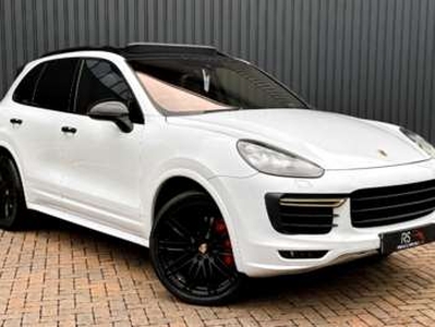 Porsche, Cayenne 2017 (17) 4.8T V8 Turbo TiptronicS 4WD Euro 6 (s/s) 5dr