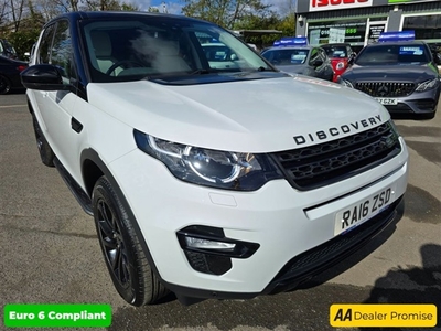 Used 2016 Land Rover Discovery Sport 2.0 TD4 SE TECH 5d 180 BHP IN WHITE WITH 67,888 MILES AND A FULL SERVICE HISTORY, 3 OWNERS FROM NEW, in East Peckham