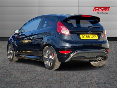 Used 2017 Ford Fiesta 1.6 EcoBoost ST-3 3dr in Aylesbury
