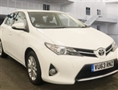 Used 2013 Toyota Auris 1.6 ICON VALVEMATIC AUTO 5d 130 BHP in Bedford
