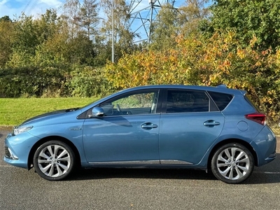 Used 2015 Toyota Auris 1.8 VVT-I EXCEL 5d 99 BHP in Suffolk