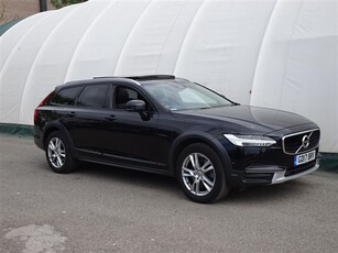 Used Volvo V90 2.0 D4 CROSS COUNTRY PRO AWD 5d 188 BHP in Cambridgeshire
