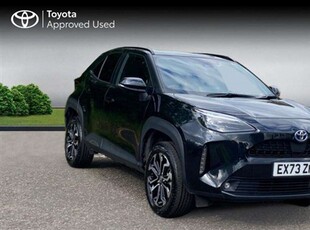 Used Toyota Yaris 1.5 Hybrid Design 5dr CVT in Woodford Green