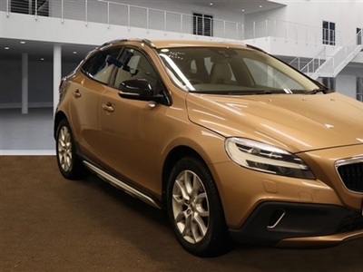 Used Volvo V40 T3 [152] Cross Country Pro 5dr Geartronic in West Midlands