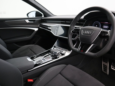 Audi A6 Avant Black Edition 40 TDI quattro 204 PS S tronic