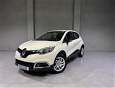 Used 2015 Renault Captur 1.5 DYNAMIQUE NAV DCI 5d 90 BHP in Greater Manchester