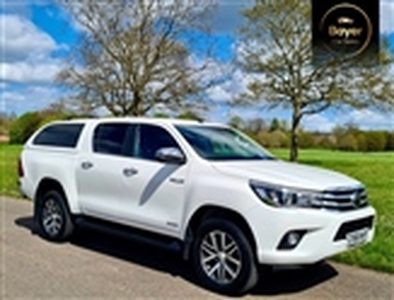 Used 2018 Toyota Hilux 2.4 D-4D Invincible Pickup 4dr Diesel Manual 4WD Euro 6 (s/s) (TSS) (150 ps) in Fareham