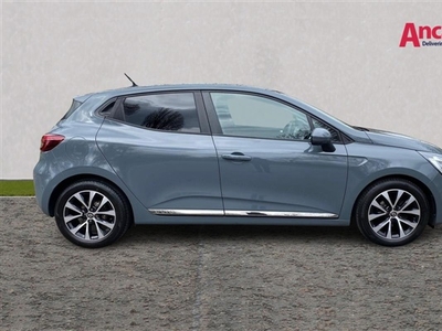 Used 2020 Renault Clio 1.0 TCe 100 Iconic 5dr in Shepperton