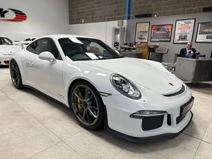 991.1 GT3, Front axle lift, 18-way seats, LED lights, PCCB's, Sport Chrono Plus, Extended leather and Porsche warranty