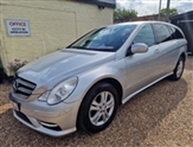 Used 2010 Mercedes-Benz R Class R350L CDI Grand Edition 5dr Auto in Camberley