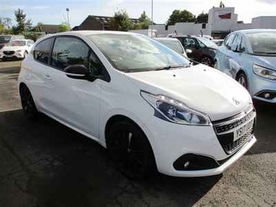 Used Peugeot 208 1.2 PURETECH BLACK EDITION 3d 82 BHP in Lincolnshire