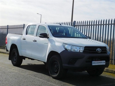 Used Toyota Hilux 2.4 ACTIVE 4WD D-4D DCB 148 BHP in Knutsford
