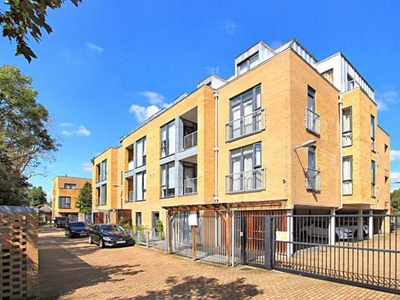 1 Bedroom Apartment For Sale In Norwood Green/ Southall