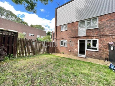 1 Bedroom Ground Floor Flat For Sale In Waltham Abbey