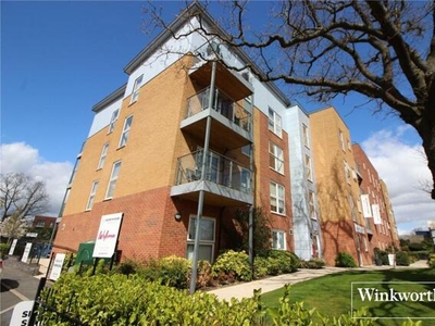 2 Bedroom Apartment For Sale In Borehamwood