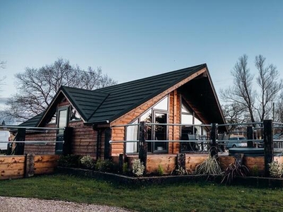 2 Bedroom Lodge For Sale In Kings Lynn
