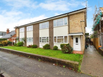 2 Bedroom Maisonette For Sale In Caterham