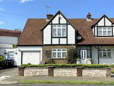 3 Bedroom Detached House For Sale In Crews Hill