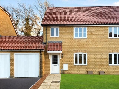 3 Bedroom Semi-detached House For Sale In Hawkinge, Kent