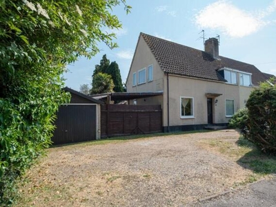 3 Bedroom Semi-detached House For Sale In Thatcham